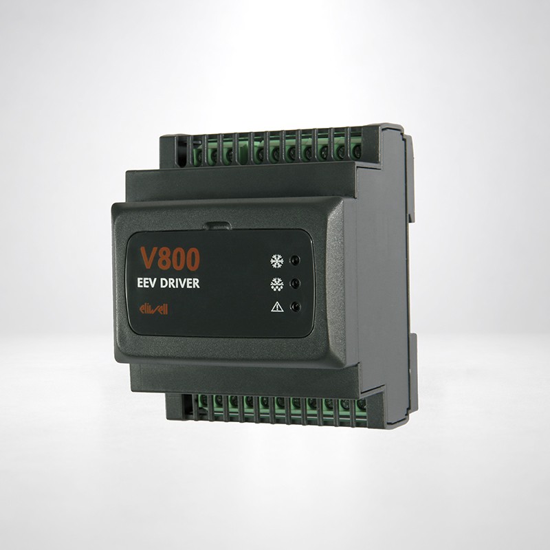 V800
